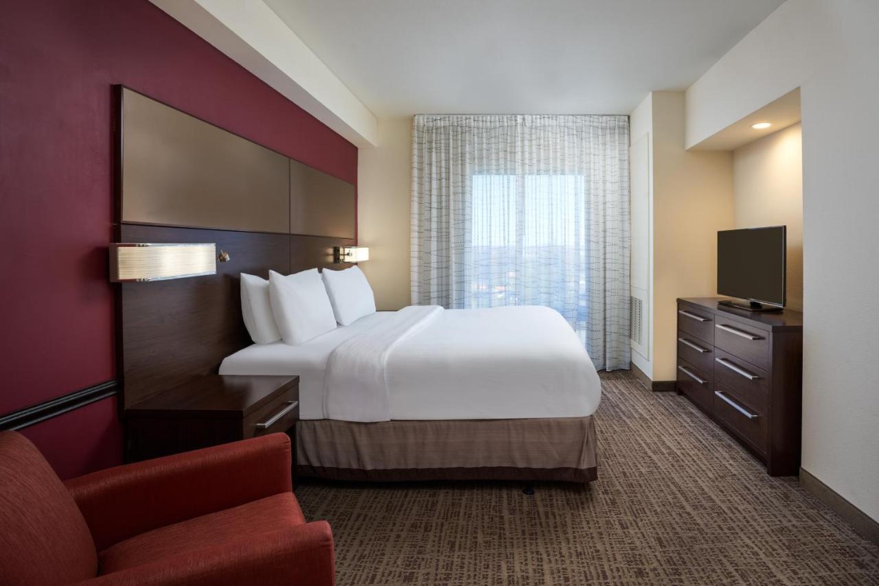 By Marriott Airport 3*